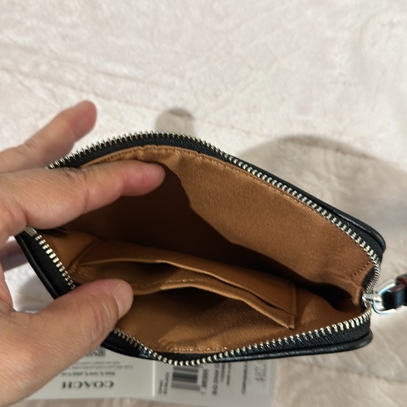 NWT Coach Outlet Corner Zip Wristlet In Signature Denim - Picture 2 of 4